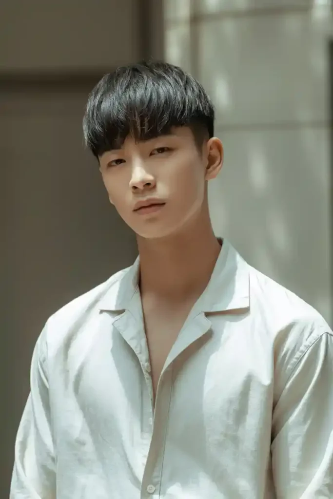 Korean Short Crop with Fringe