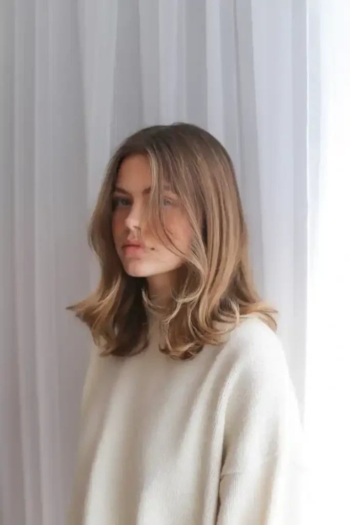 Subtle Caramel Highlights