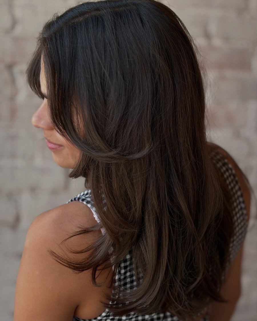 Face-Framing Layers womens haircut