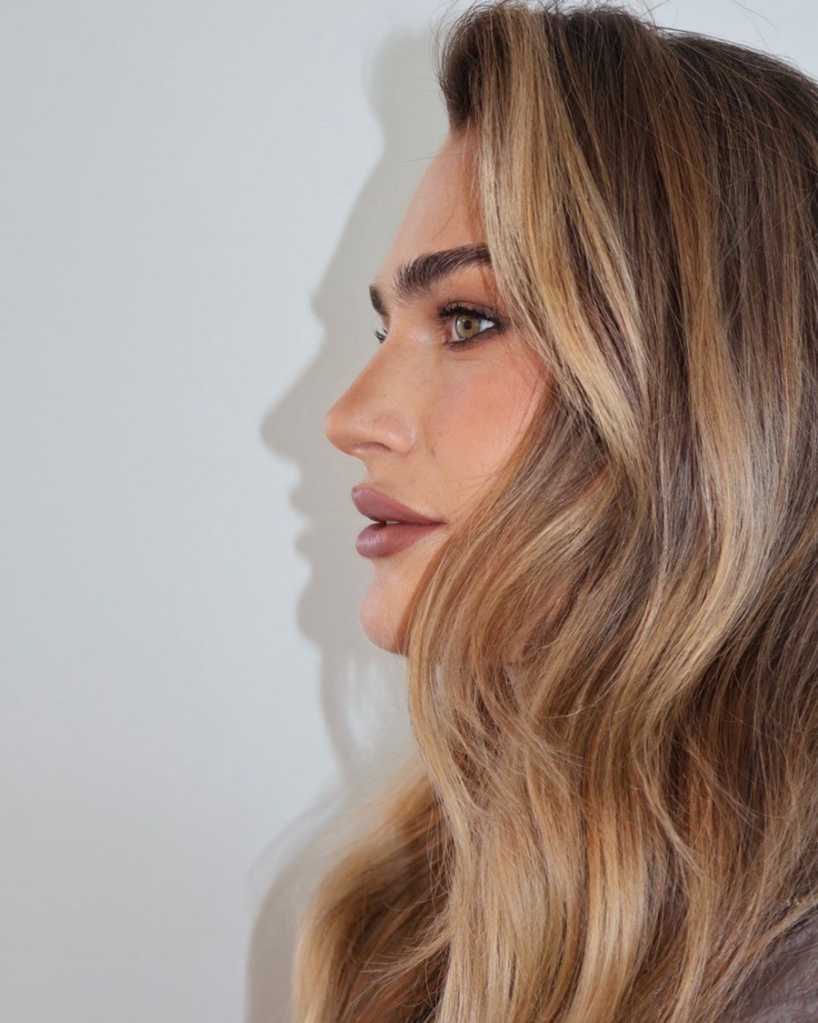 Warm Honey Winter Glow - winter blonde hair