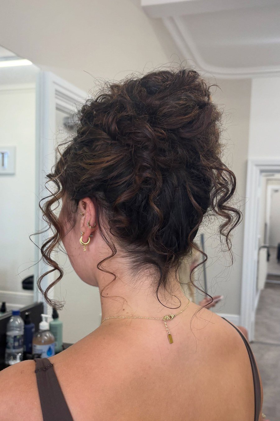 Curly Pineapple Updo — easy updo for wedding guest hairstyle