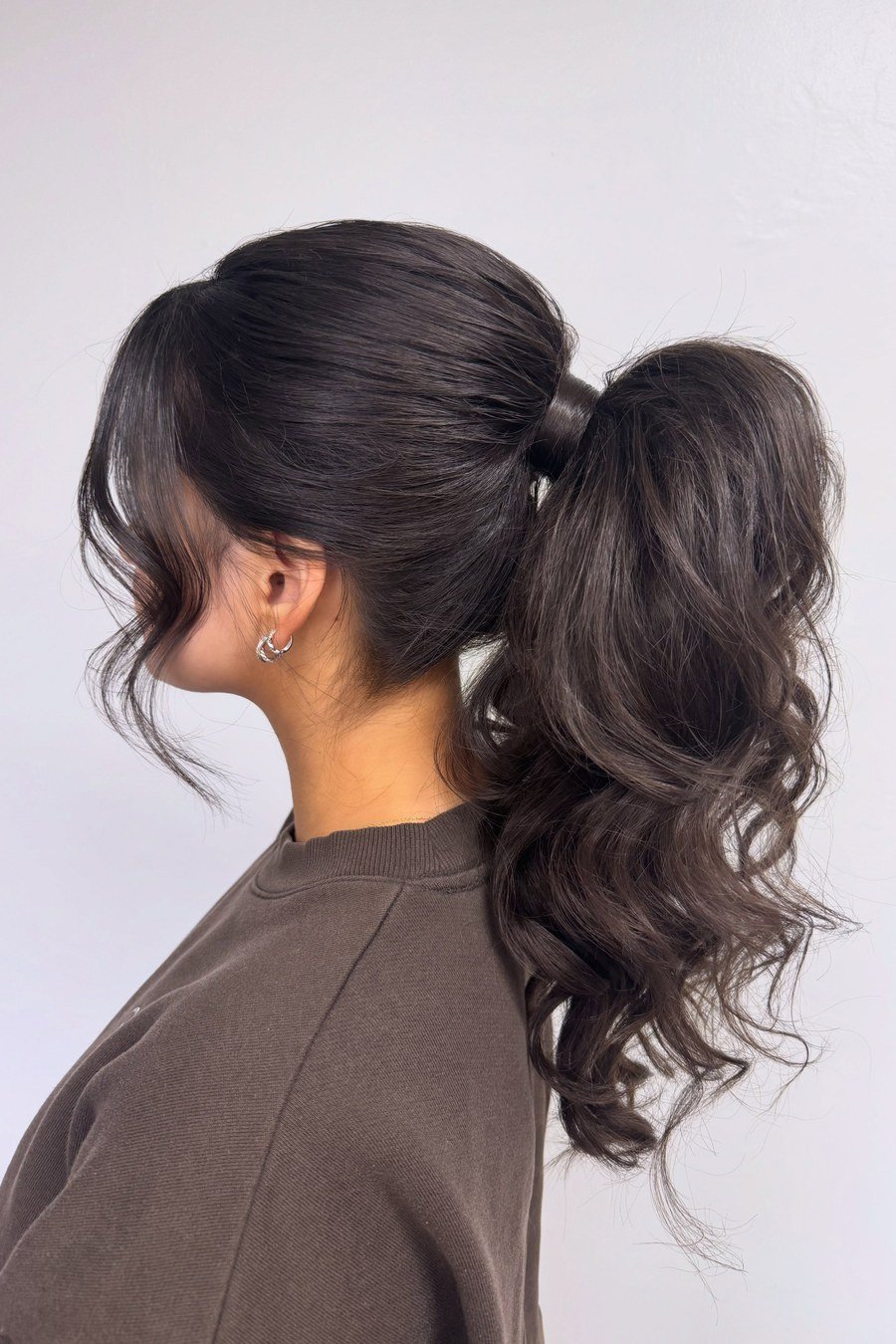 High Ponytail with Curls bridesmaid hairstyle
