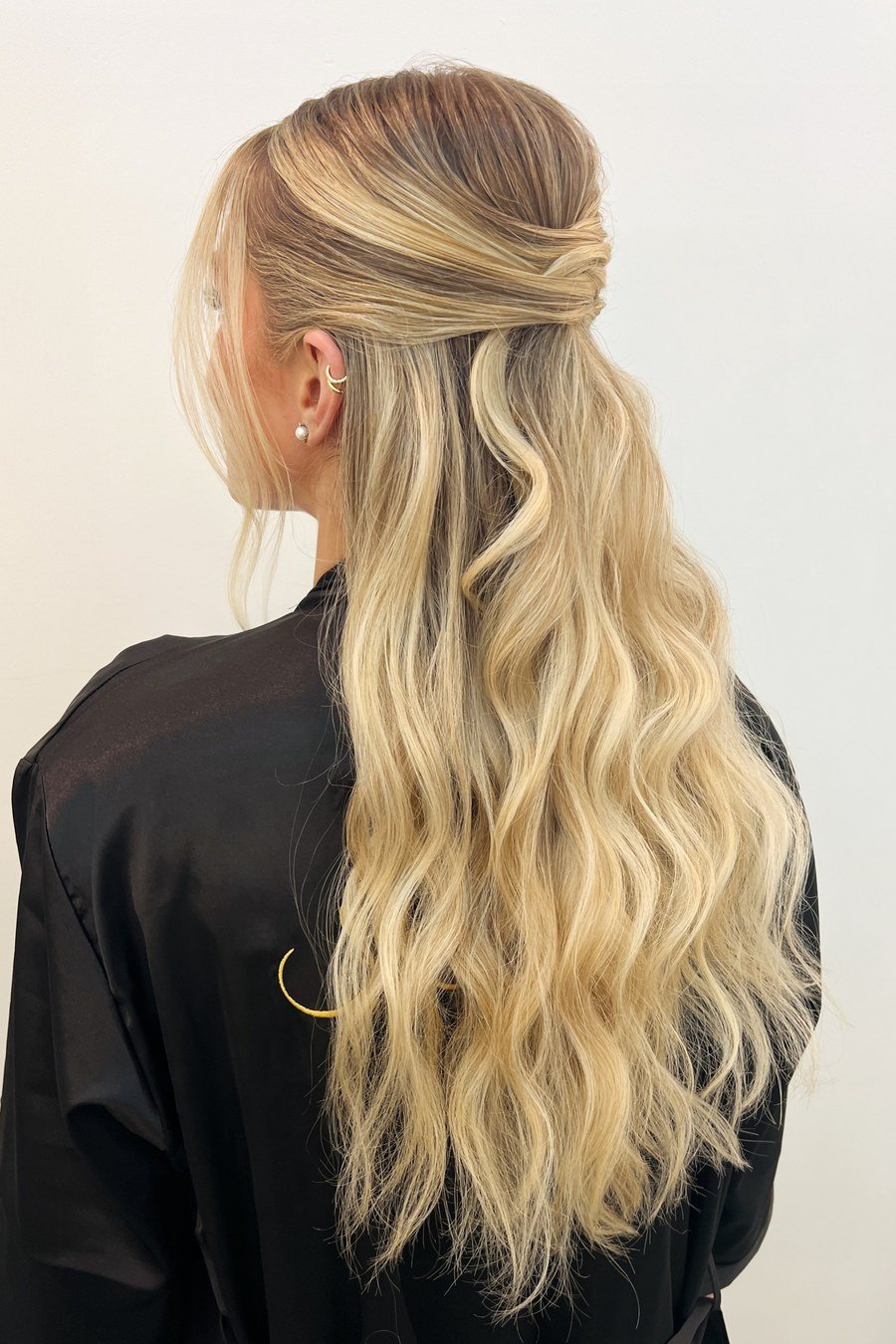 Beachy Textured Waves bridesmaid hairstyle