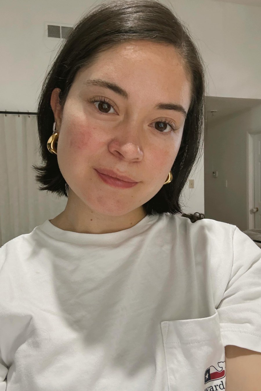 Shoulder-Length Dark Bob mom haircut idea